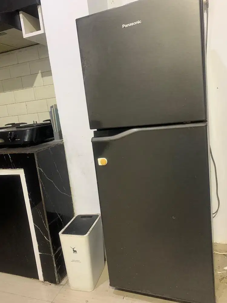 dijual kulkas 2 pintu