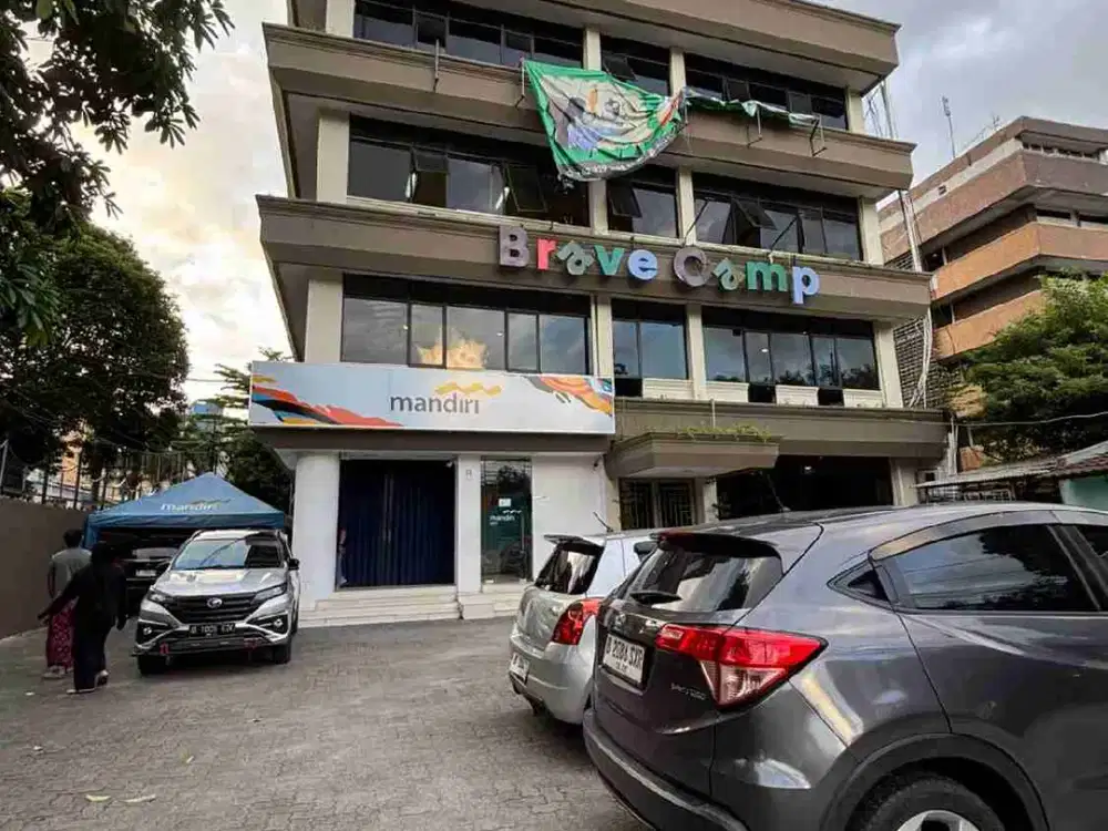 Disewakan Gedung Strategis Di Jalan Dewi Sartika Jakarta Timur