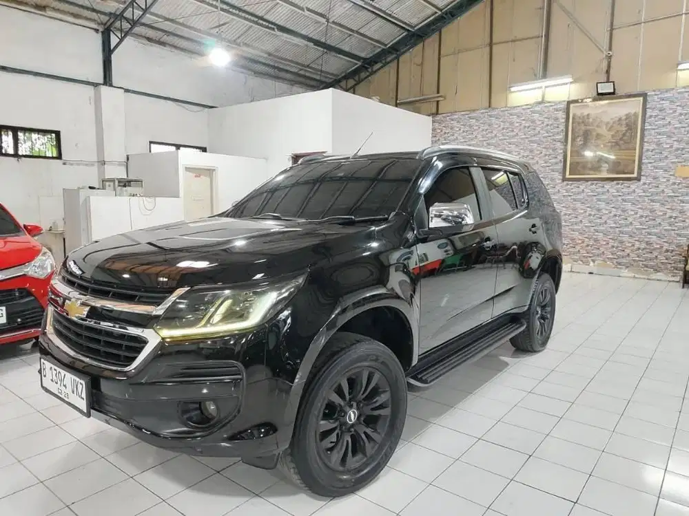 Chevrolet TRAIL BLAZER LTZ 2.5 Diesel AT 2017 Hitam