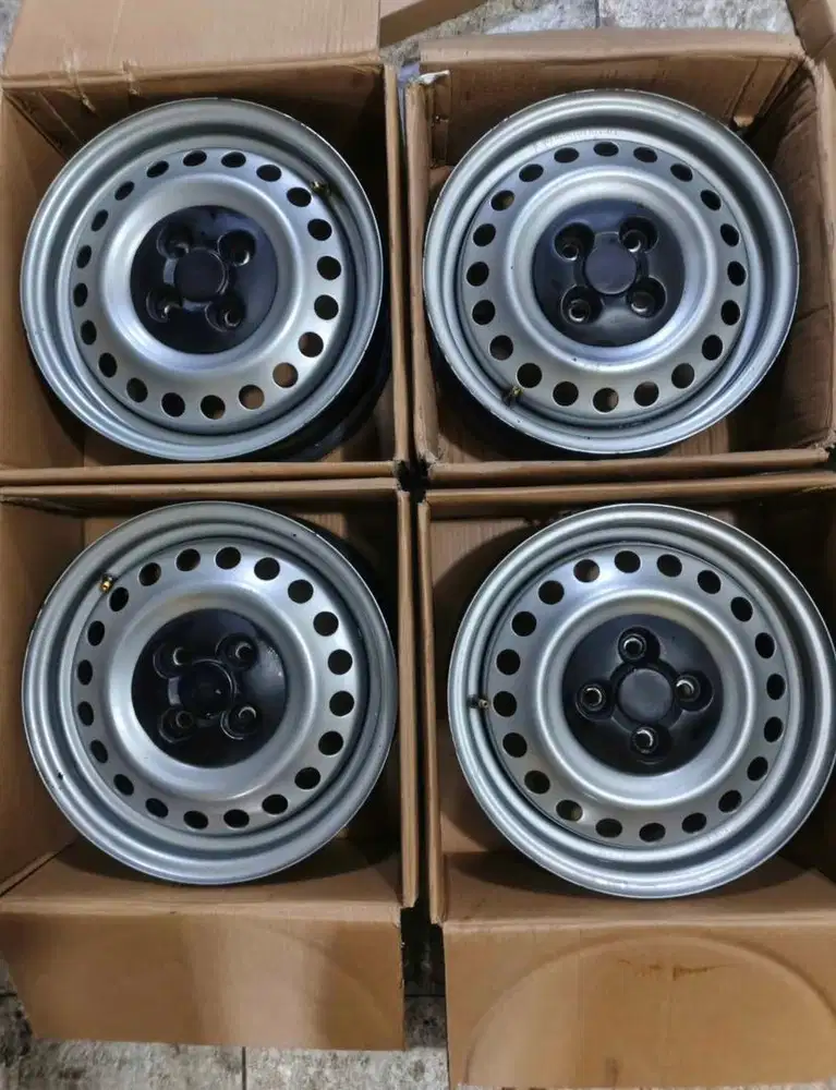 Velg kaleng R15 original copotan Mobilio kondisi oke cod BJB