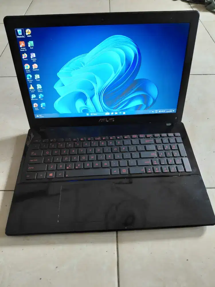 ASUS X550VX I7 7700HQ/8/512ssd Nvidia GTX950 Gaming Render