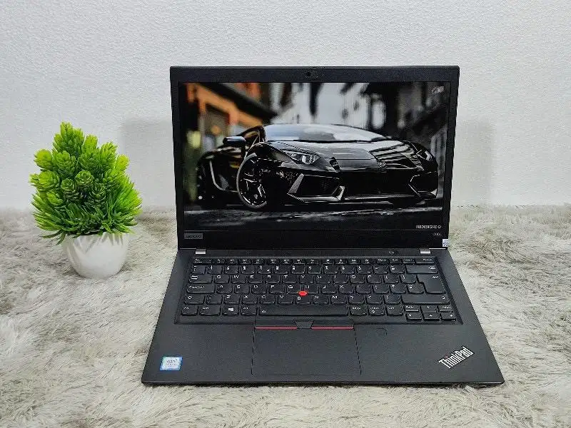 LAPTOP LENOVO THINKPAD T490S Cocok buat game dan kerja editing