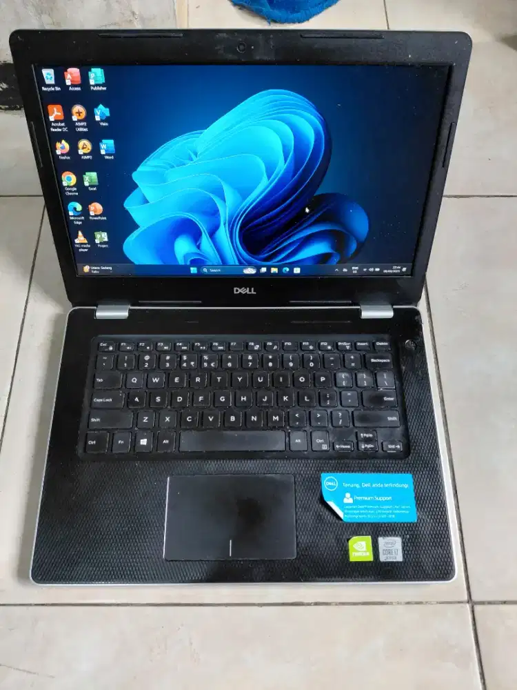 Dell 3493 i7 Gen10 DobelVga 8/256 fhd ips Gaming Rendder