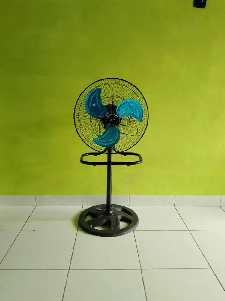 Kipas angin tegak/duduk merk Arashi 18 inc