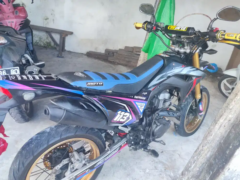 Di jual motor CRF