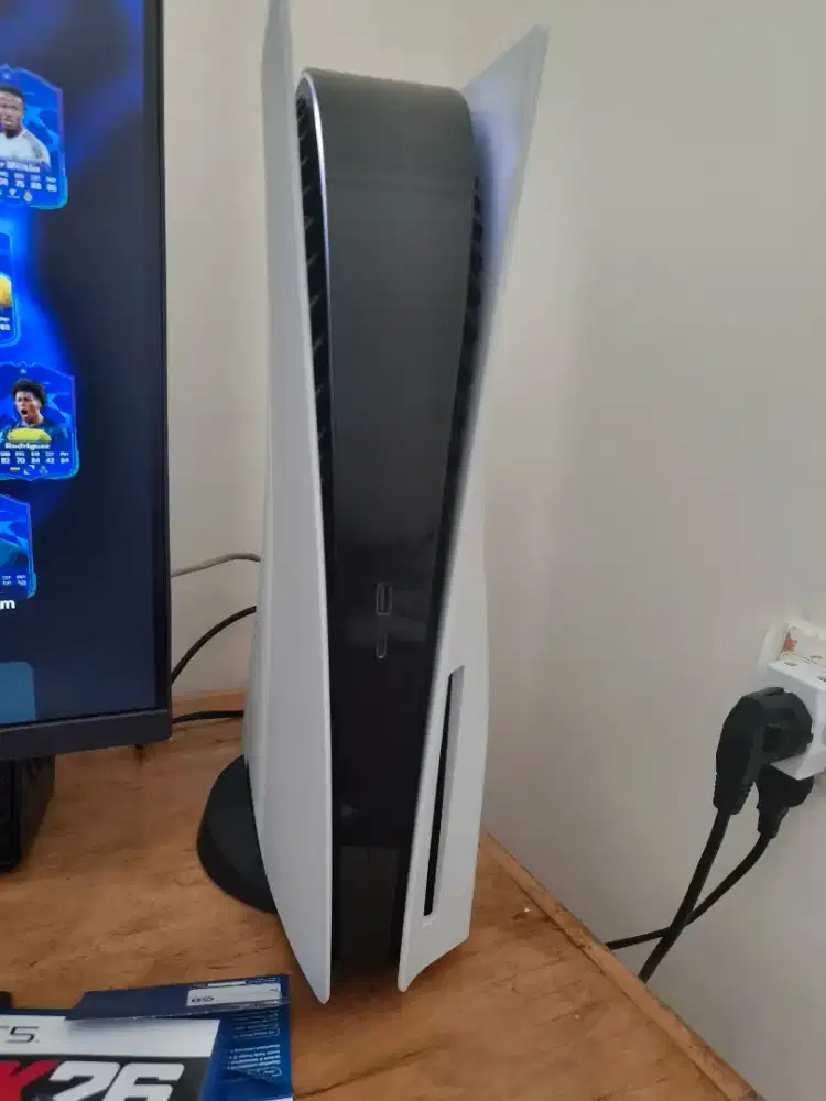 Ps5 fat disc (fullset mulus bgt) + monitor LG gaming 27 inch 144hz