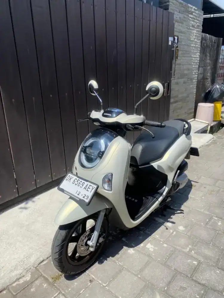 DP 2,7 JT/ BUNGA MENURUN 2% / HONDA SCOOPY TAHUN 2024