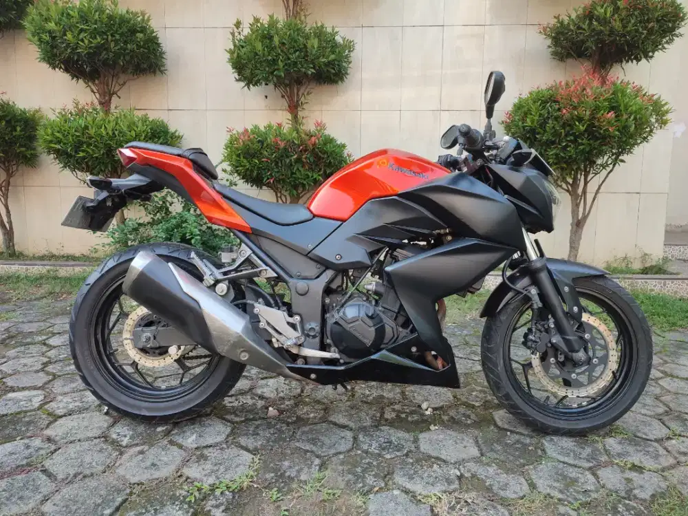 KAWASAKI NINJA Z250 TAHUN 2014