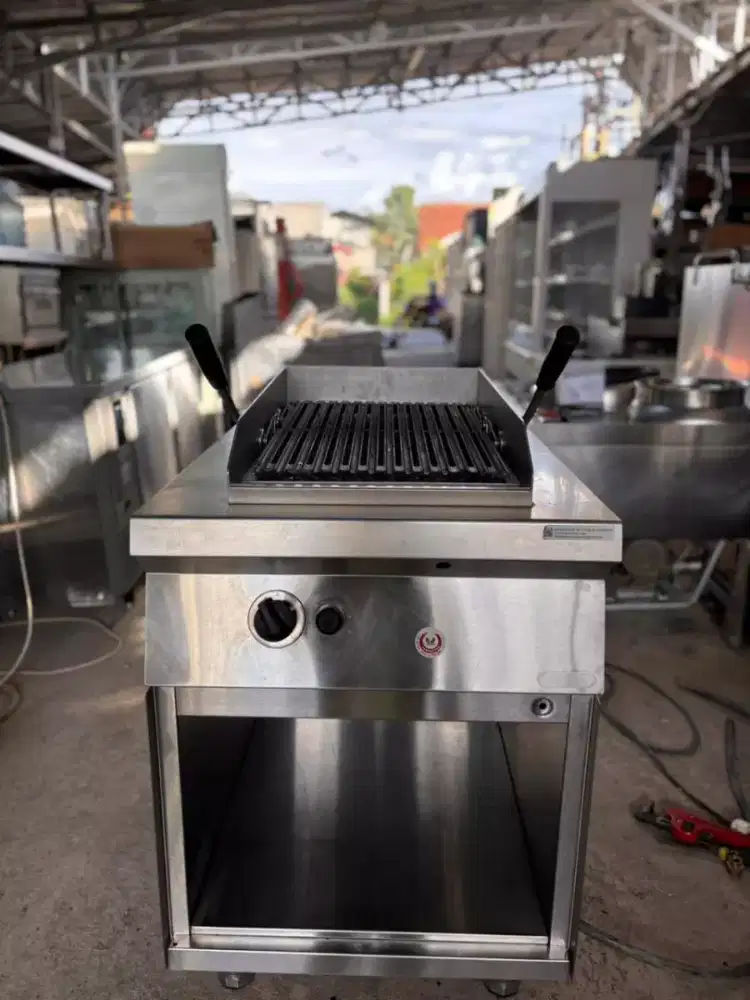 Grill batu lava
Merk Nayati
Ukuran 60x75x85