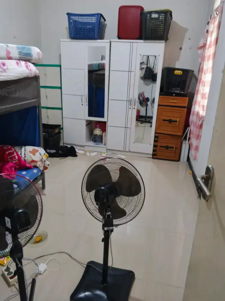 Asisten rumah tangga