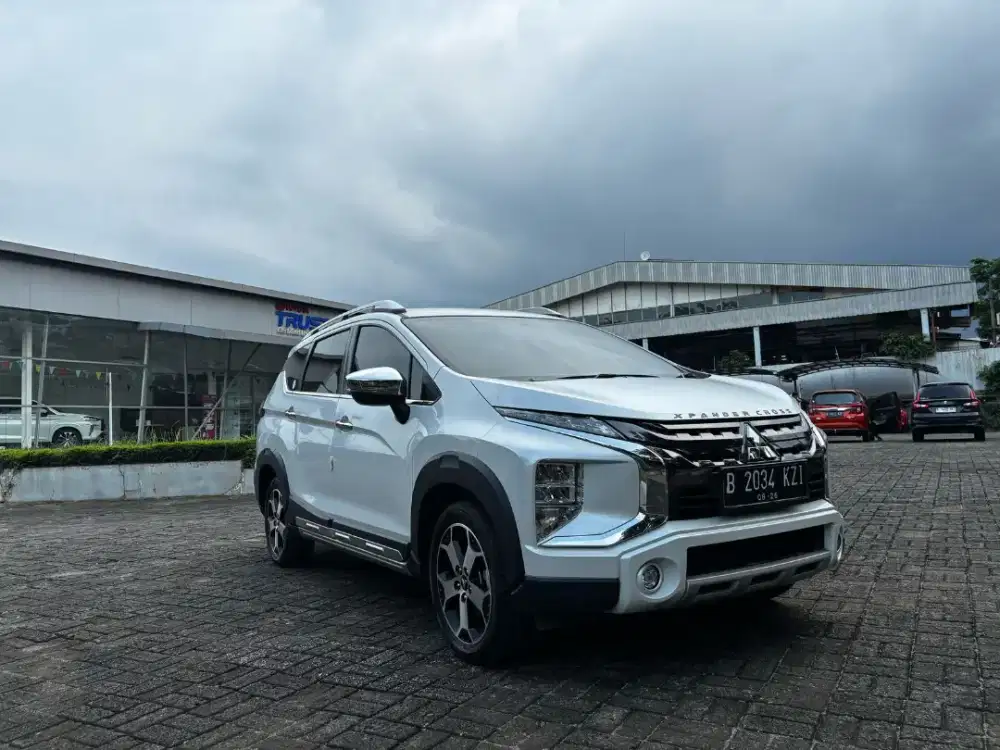Mitsubishi Xpander Cross 1.5 AT 2021 Istimewa