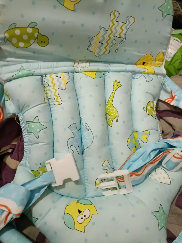 Gendongan bayi duduk depan melati baby