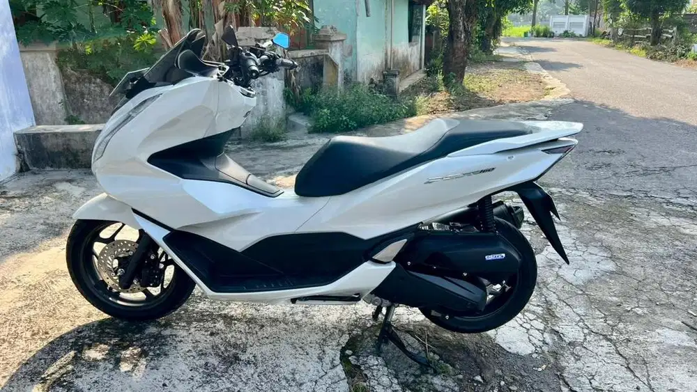PCX 2024LOW KILOMETER