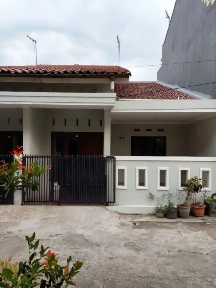 SEWA/KONTRAK RUMAH VILLA CIOMAS INDAH