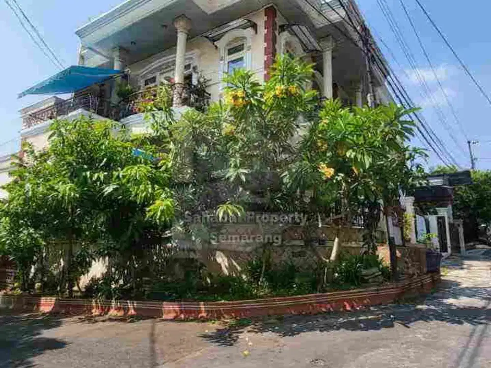 Rumah Hook 2 Lt FULL FURNISHED di Jl Bukit Tembakau Bukitsari Banyumanik