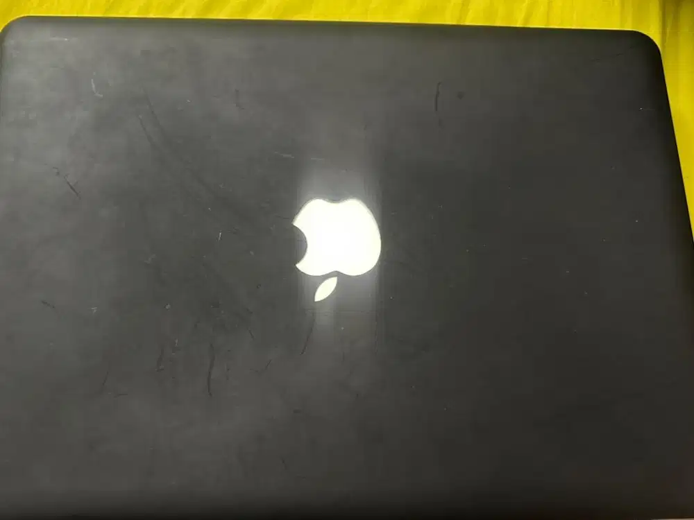 Macbook pro 2012 mid 13,3 inch Ram 512 (core i5)