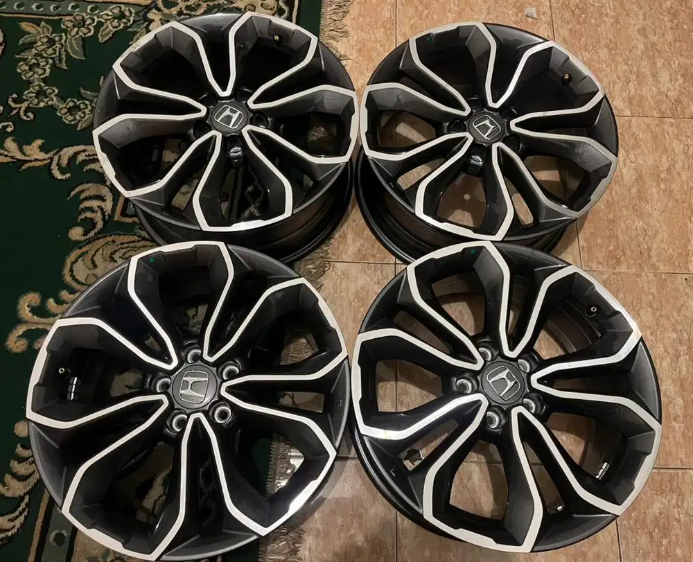 Velg ori honda crv turbo facellif R18