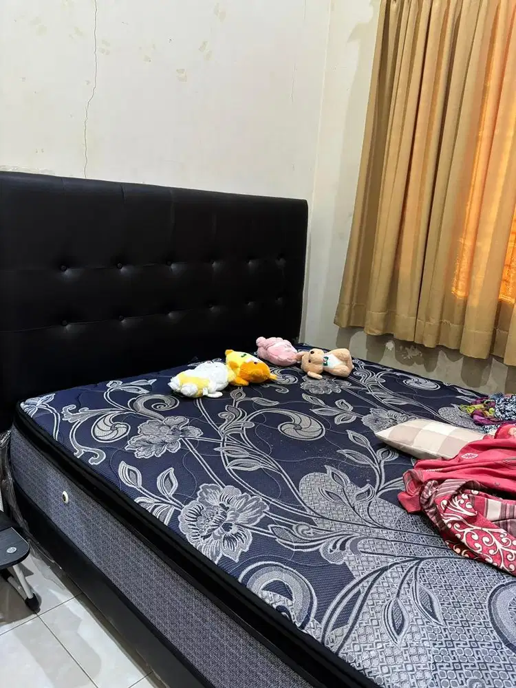 Kasur Second like new baru 2 tahun pemakaian