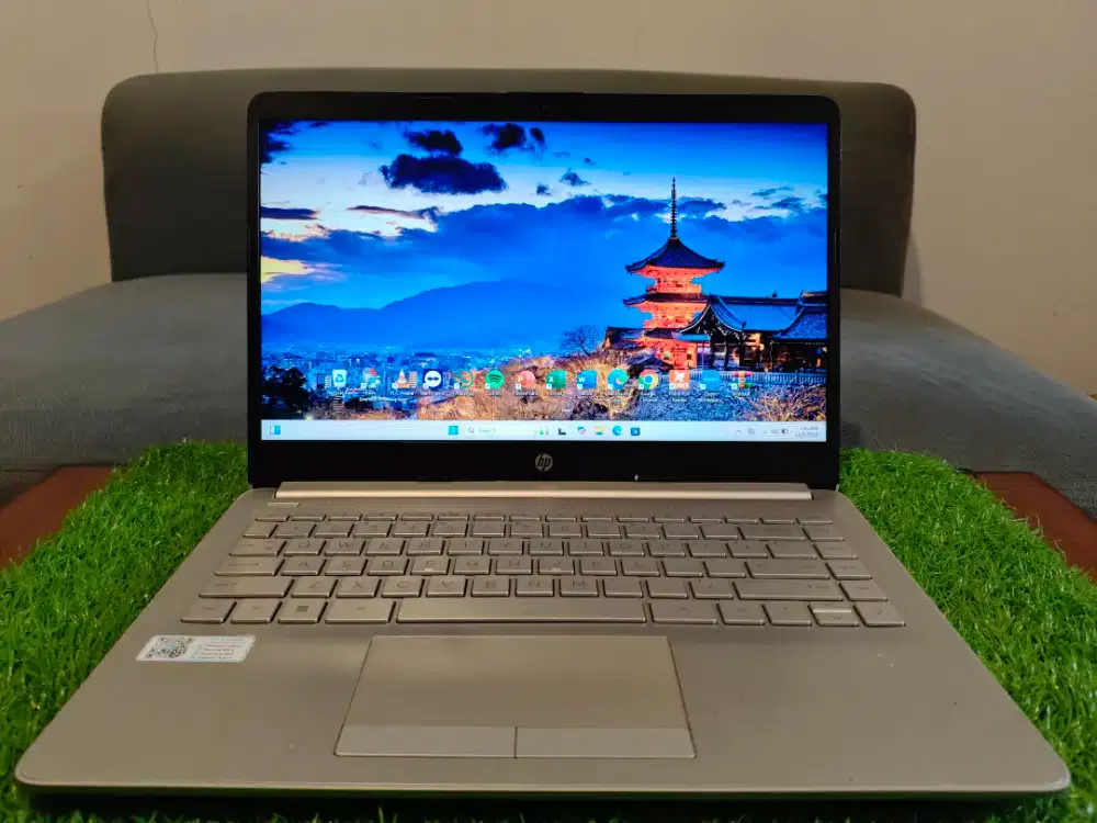 Jual Laptop Hp 14s AMD Athlon 4/512 Edisi BU