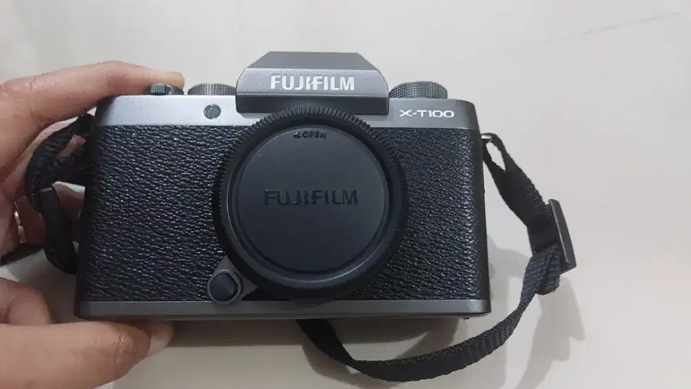 Dijual cepat kamera Fuji Film tipe X-T100