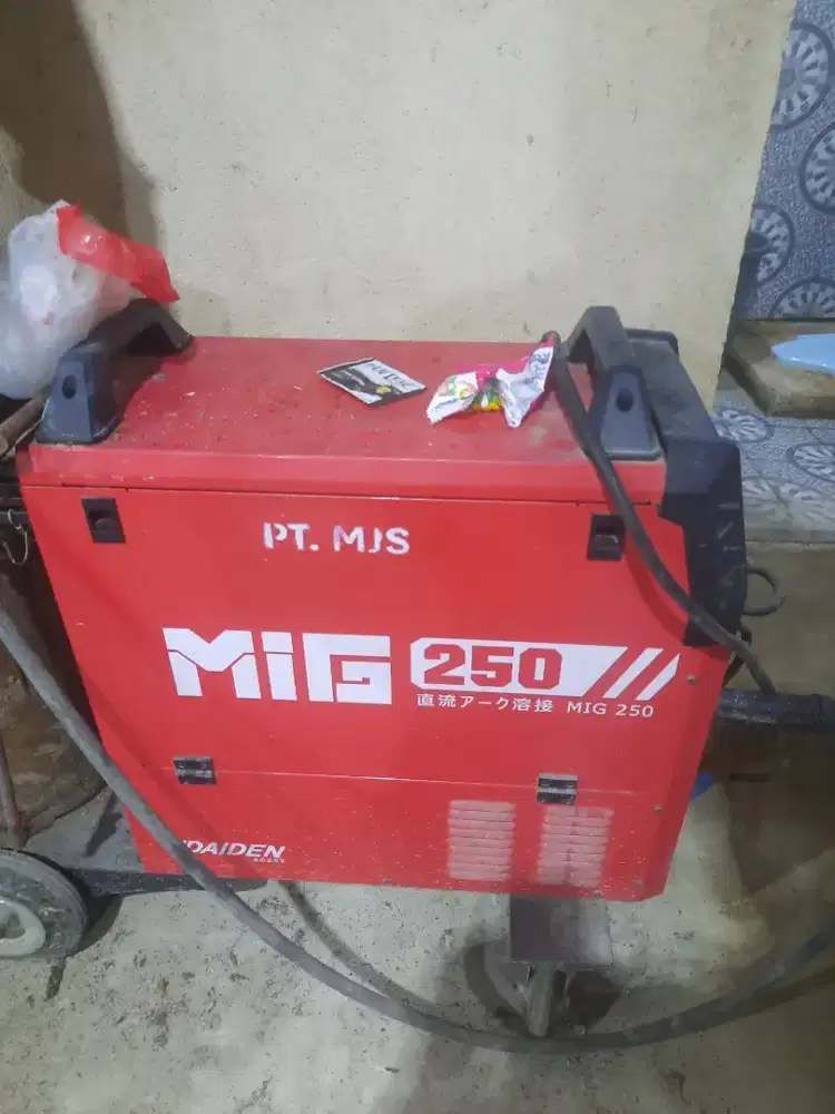 Mesin Las MIG 250 – DAIDEN