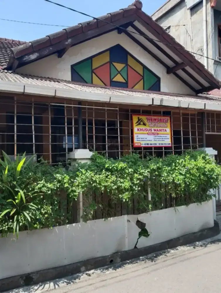 Kost putri DERANIA KOST
