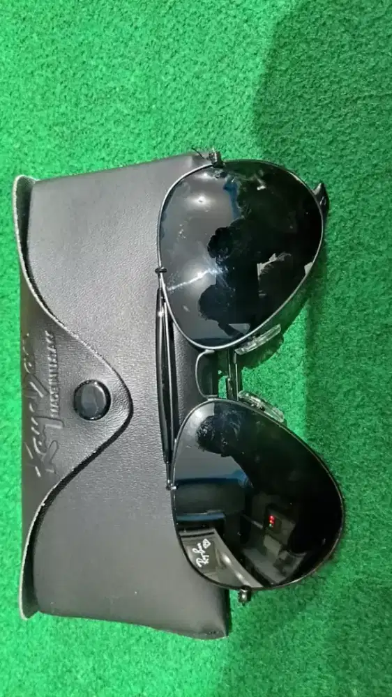 Kacamata rayban lawas