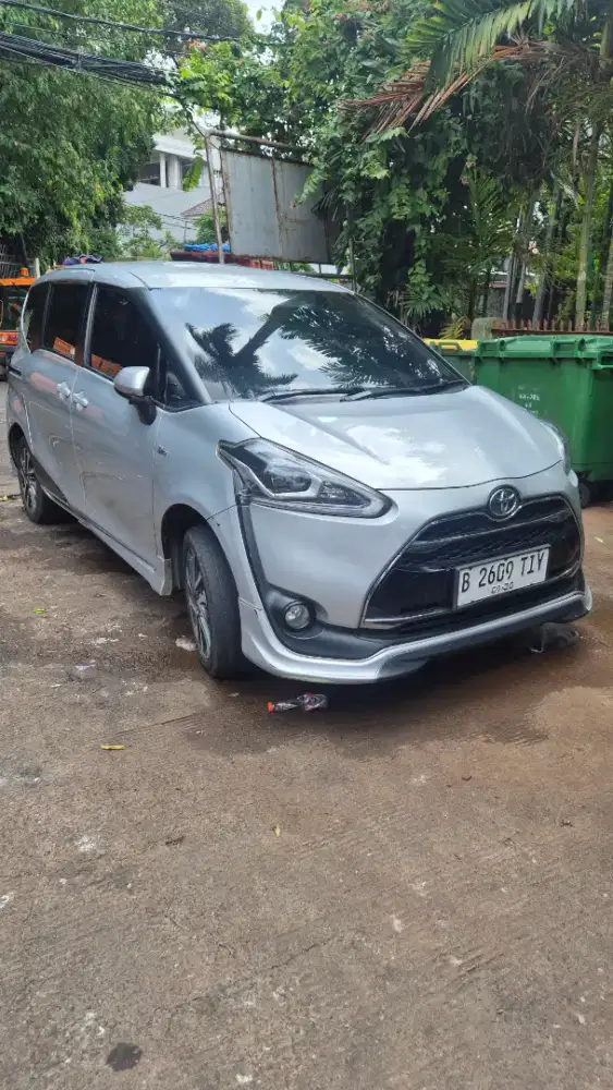 Sienta Q CVT 2019-2020