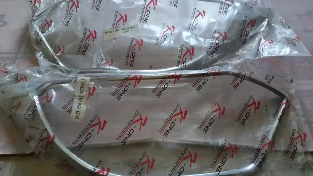 Les crom lampu mobil calya