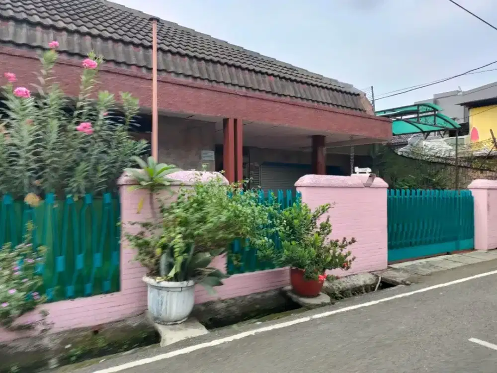 Rumah Lama 1 Lantai di Cideng, Hanya 10 Menit ke Tol Tomang