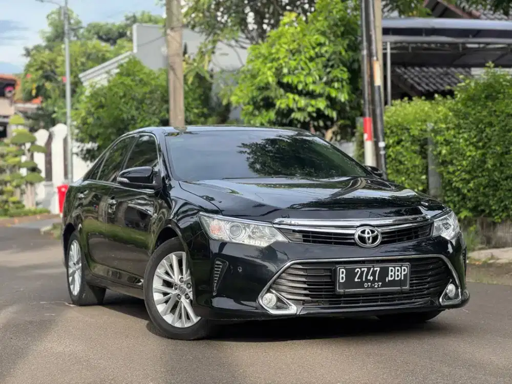 Toyota New Camry V 2.5 AT 2017 Hitam  NEGO AJA GUYS