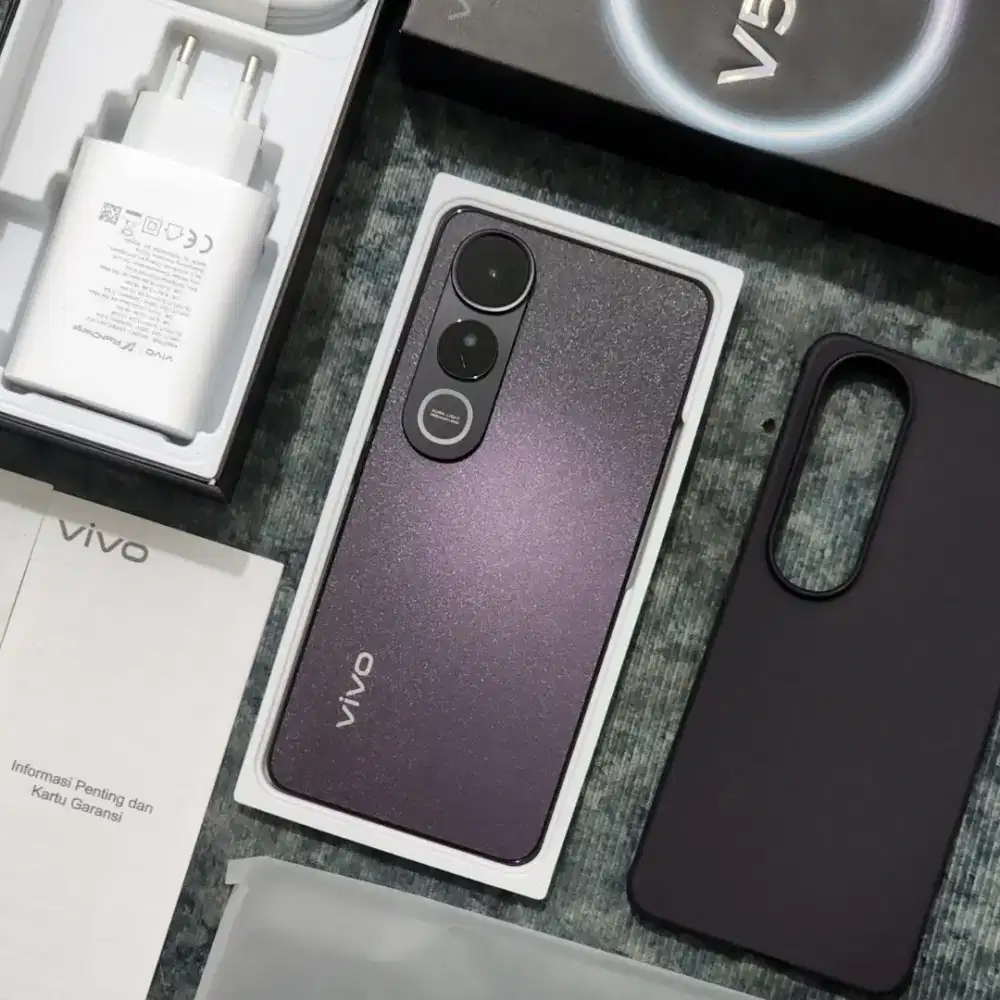 Vivo V50 Lite 4G 8/256GB, Warna Black, Garansi Resmi Oktober 2026