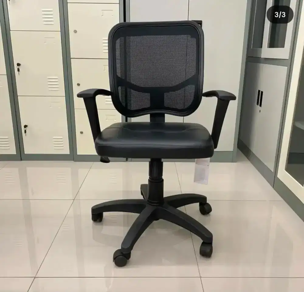 BELI 1 GRATIS 1 KURSI KANTOR