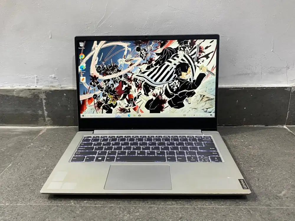 Dijual Cepat Laptop Lenovo idp Slim | Ryzen 3 | Ram 8Gb | Ssd 512Gb