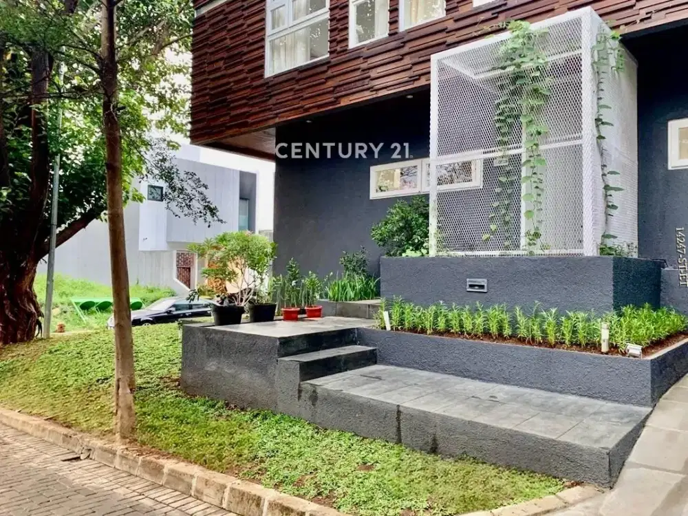 Rumah dalam premium Cluster karya Andra Matin dijual di area Pesanggrahan Jakarta Selatan row jalan lebar lokasi strategis