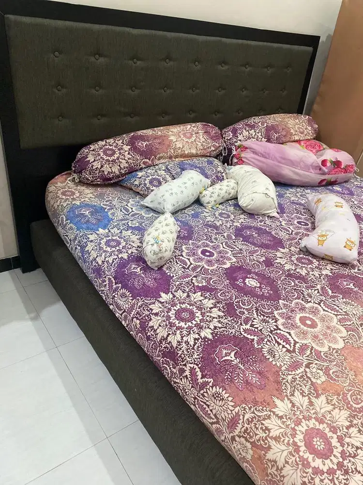 Dipan kasur kayu beli di informa