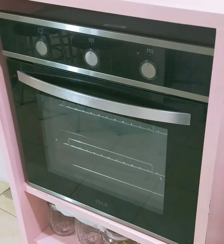 Ovus built-in oven 65L