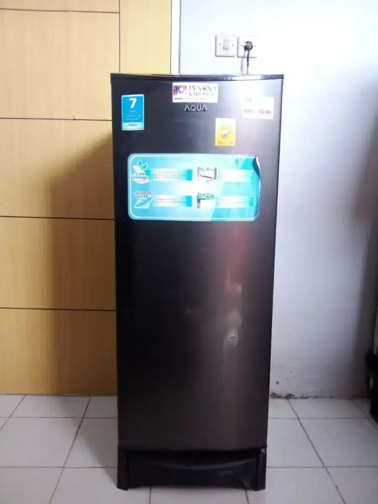 Kulkas Aqua 1 pintu