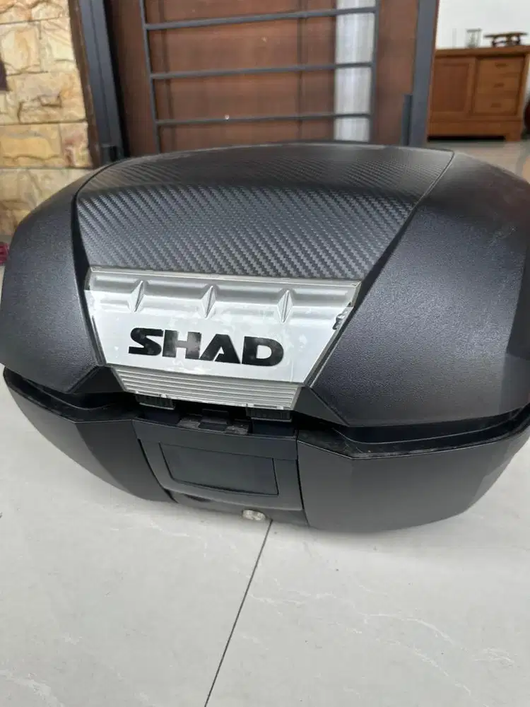 Box SHAD 44 warna Hitam