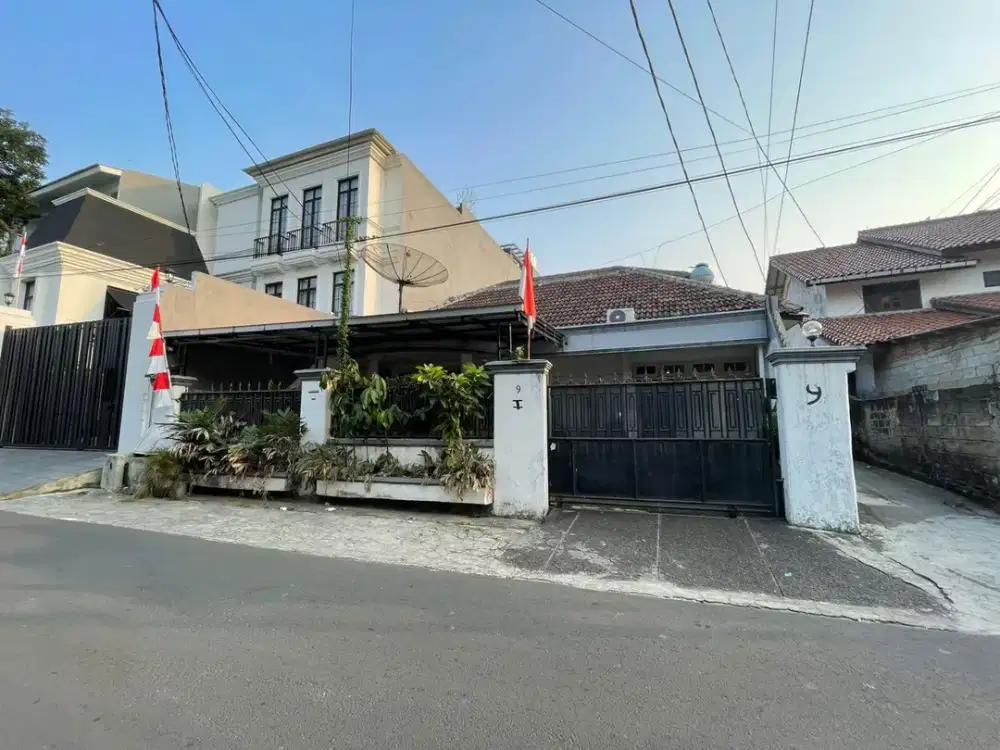JUAL 2 RUMAH BISA DIBELI TERPISAH Cipete Jakarta Selatan