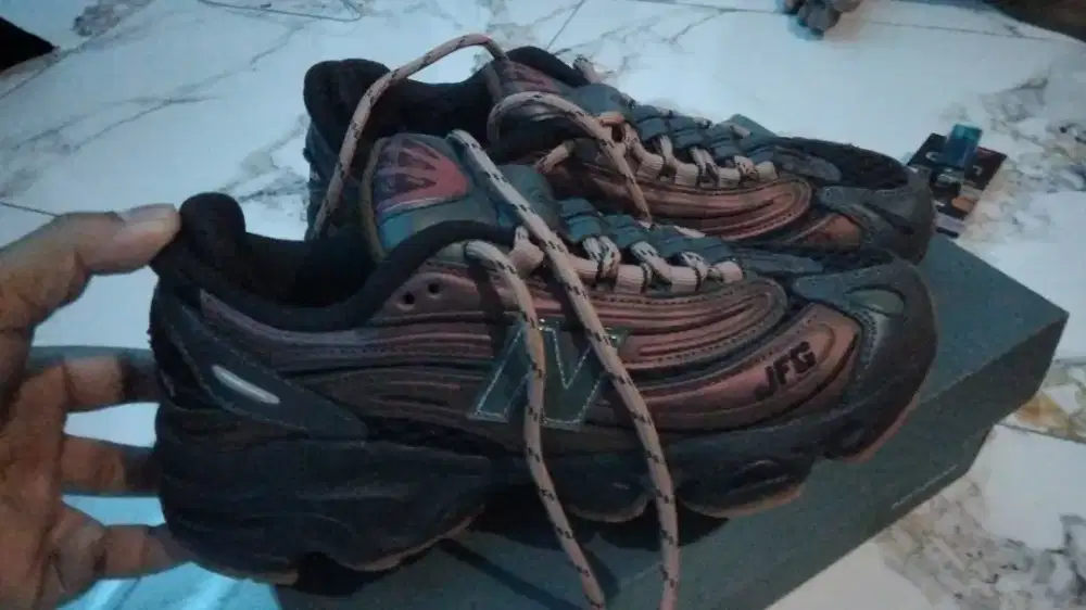 Sepatu new balance 1000