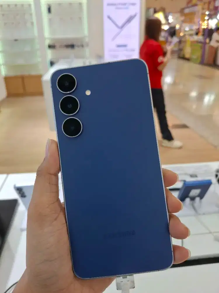 SAMSUNG S25FE FREE BUDS CORE