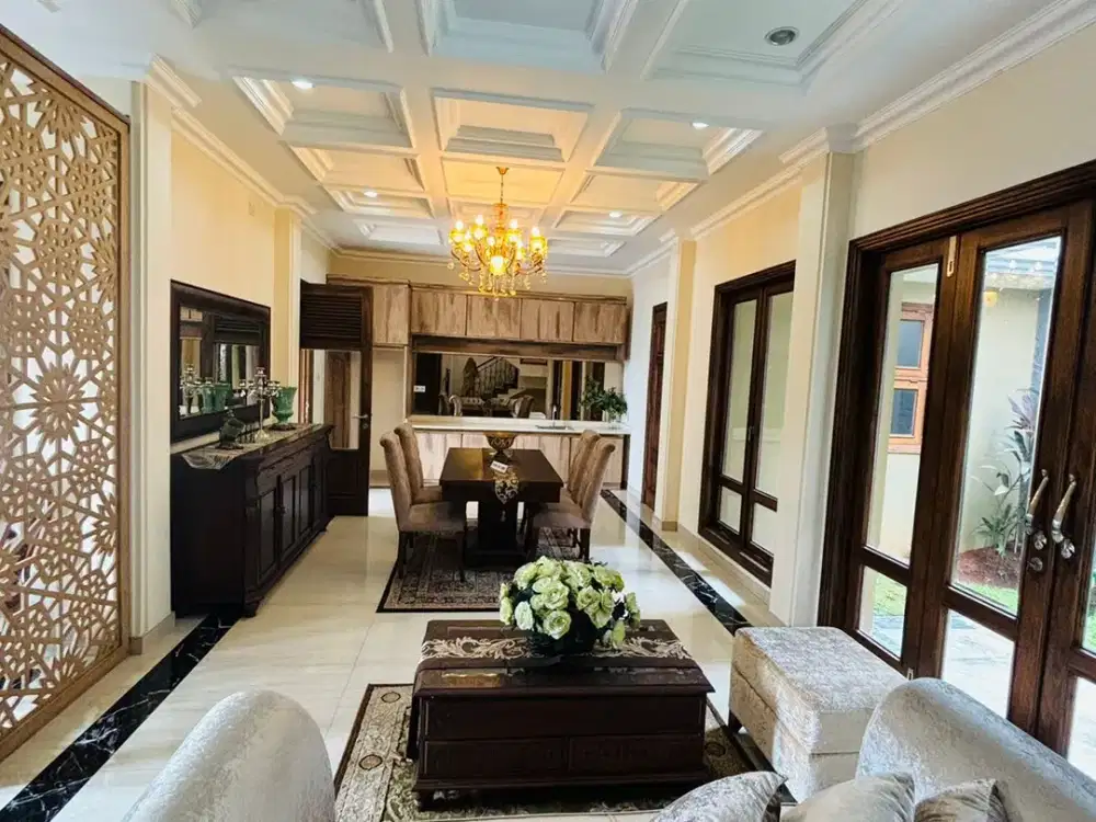 RUMAH DI JAKARTA SELATAN KEBAGUSAN LOKASI DI JALAN UTAMA