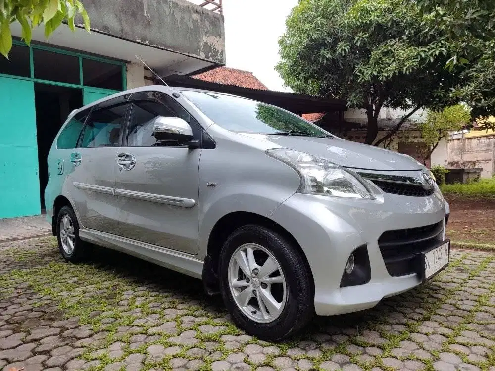 AVANZA VELOZ MATIC 2013 TANGAN PERTAMA