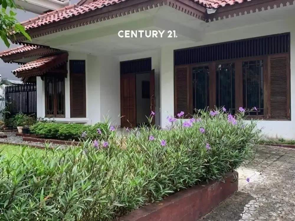 Dijual Rumah Luas Di Lokasi Prime  Kebayoran Baru