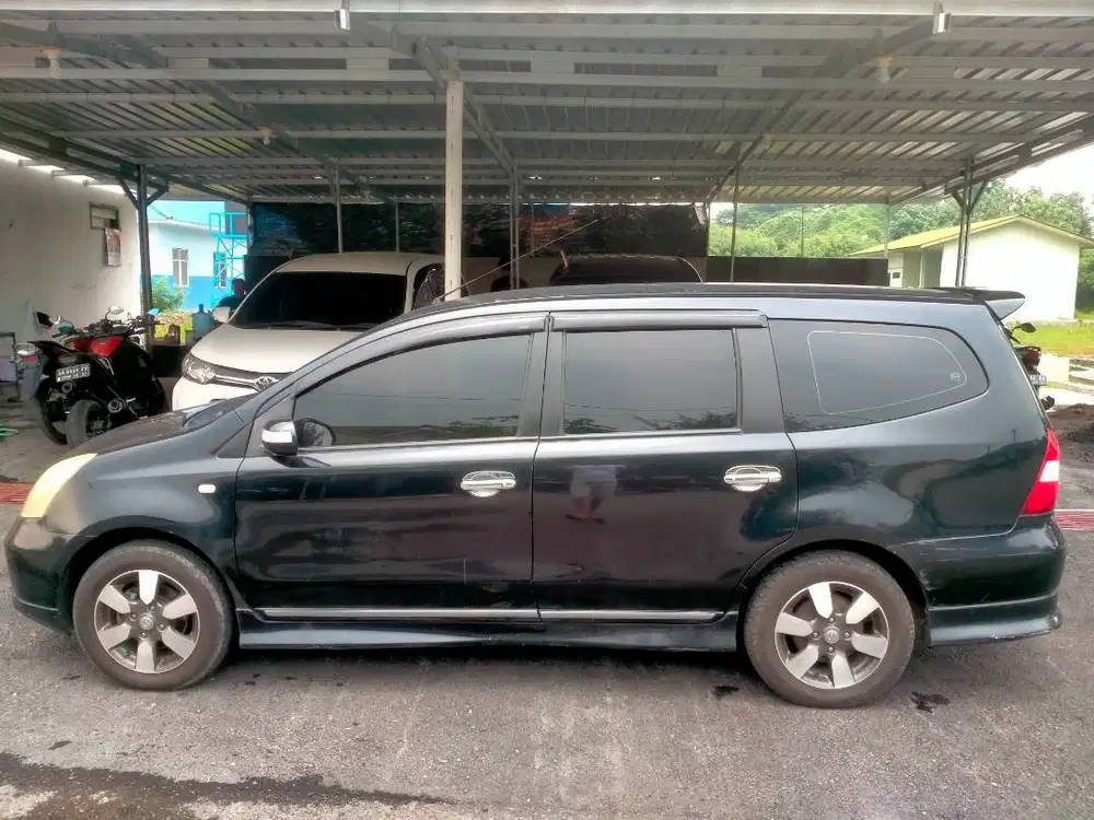 DI JUAL GRAND LIVINA