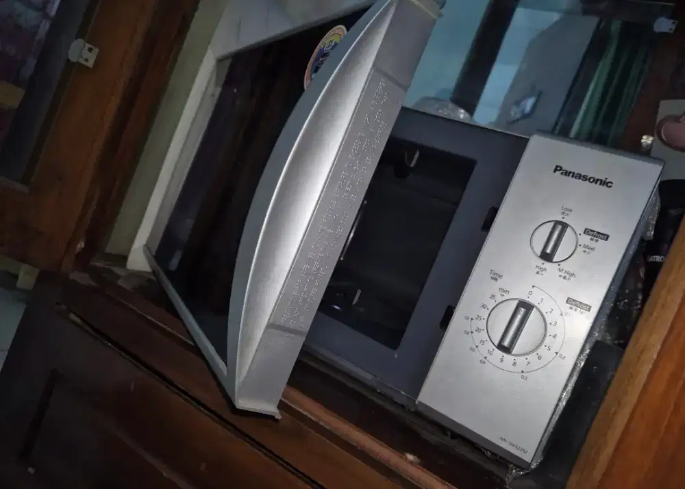 Microwave Panasonic NN-SM322M