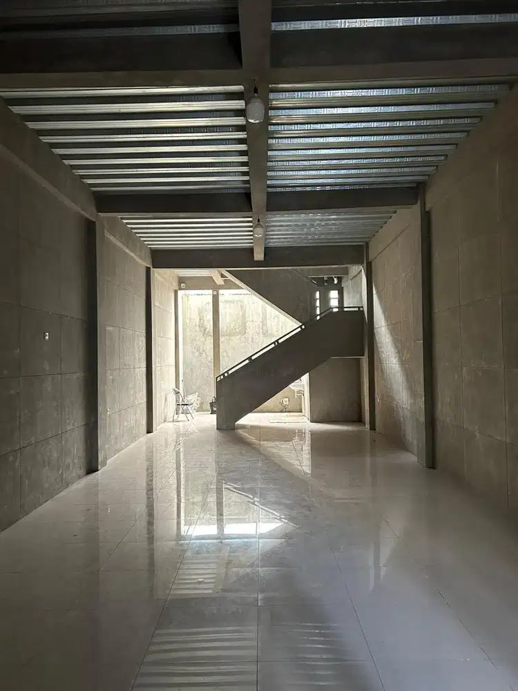 Disewakan Ruang Usaha