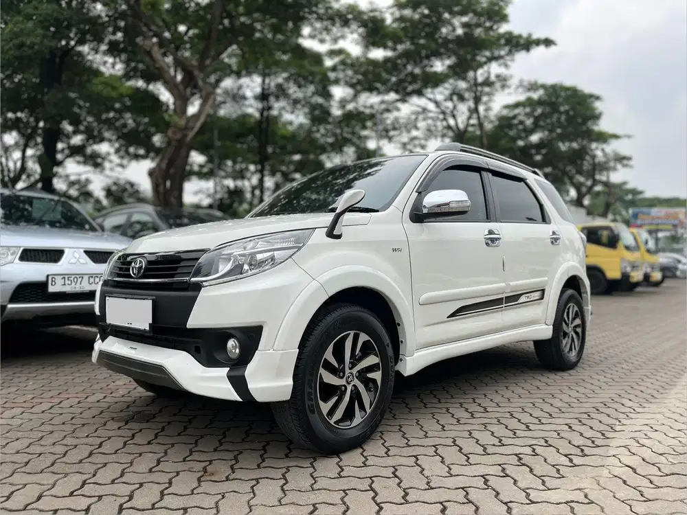 TOYOTA RUSH S TRD 2015 AT HARGA CASH MURAH MOBIL TERAWAT SIAP PAKAI