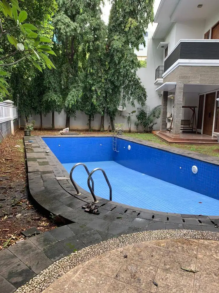 TAMAN PATRA KUNINGAN – RUMAH KOMPLEK PREMIUM - HOOK - SWIMMING POOL